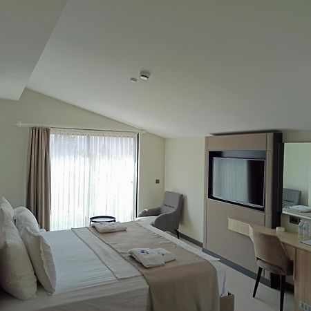 Seatown Hotel Каш Екстериор снимка